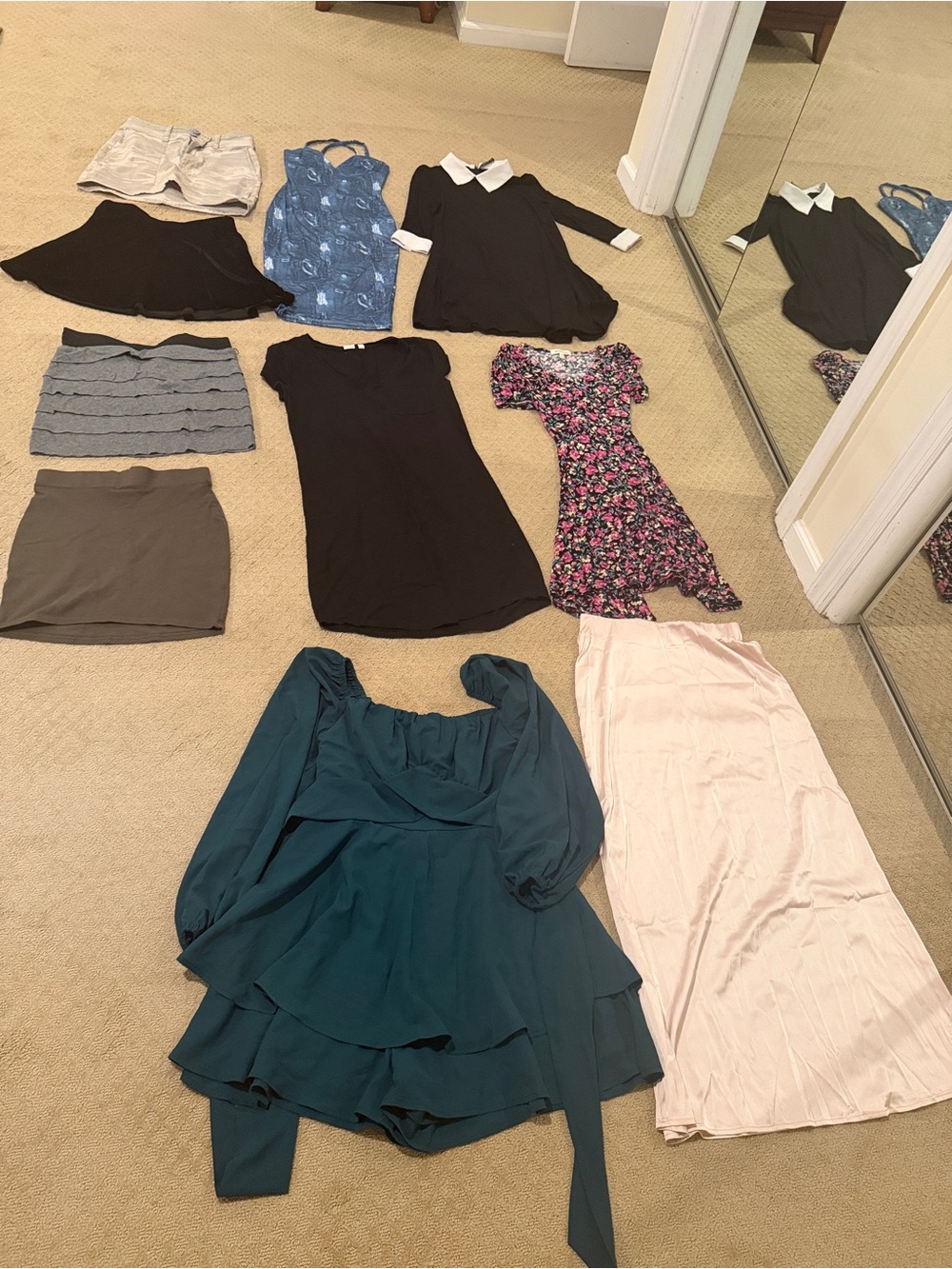 Selling as a bundle 6 dresses/ 4 skirts